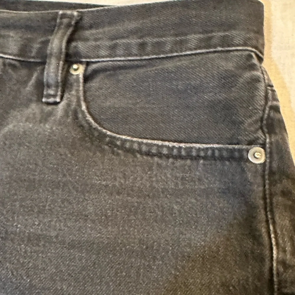 Frame Le Simone Short - Picture 5 of 8